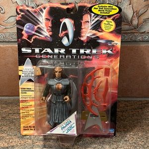 Star Trek Generations Lursa Figurine